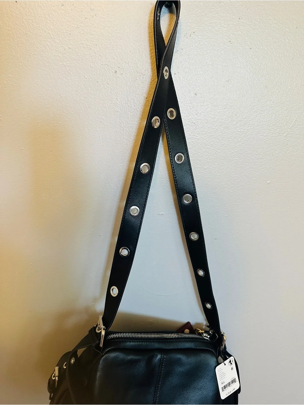 Free People Black Leather Shoulder Bag with Grommet Strap - Picture 4 of 7